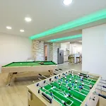 Pave - Six-bedroom With Terrace And Swimming Pool Vila *