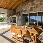 Pave - Six-bedroom With Terrace And Swimming Pool *