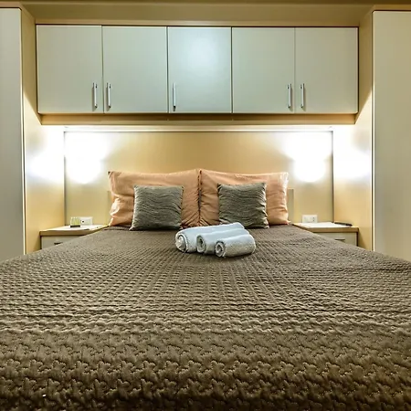 Pave - Six-bedroom With Terrace And Swimming Pool Villa