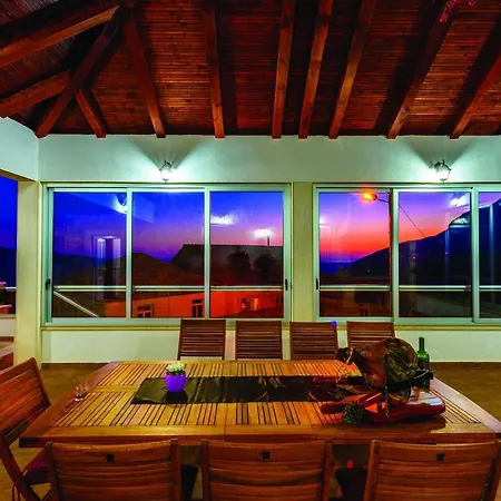 Pave - Six-bedroom With Terrace And Swimming Pool *