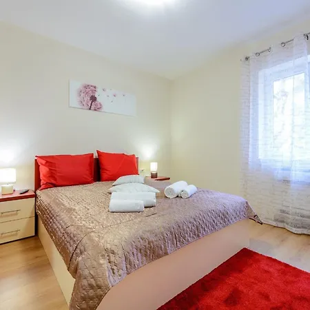 Pave - Six-bedroom With Terrace And Swimming Pool * Dubravka