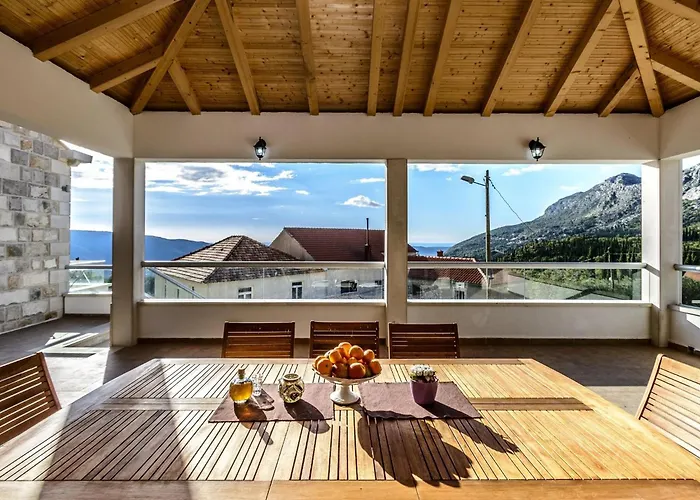 فيلة Pave - Six-bedroom With Terrace And Swimming Pool *